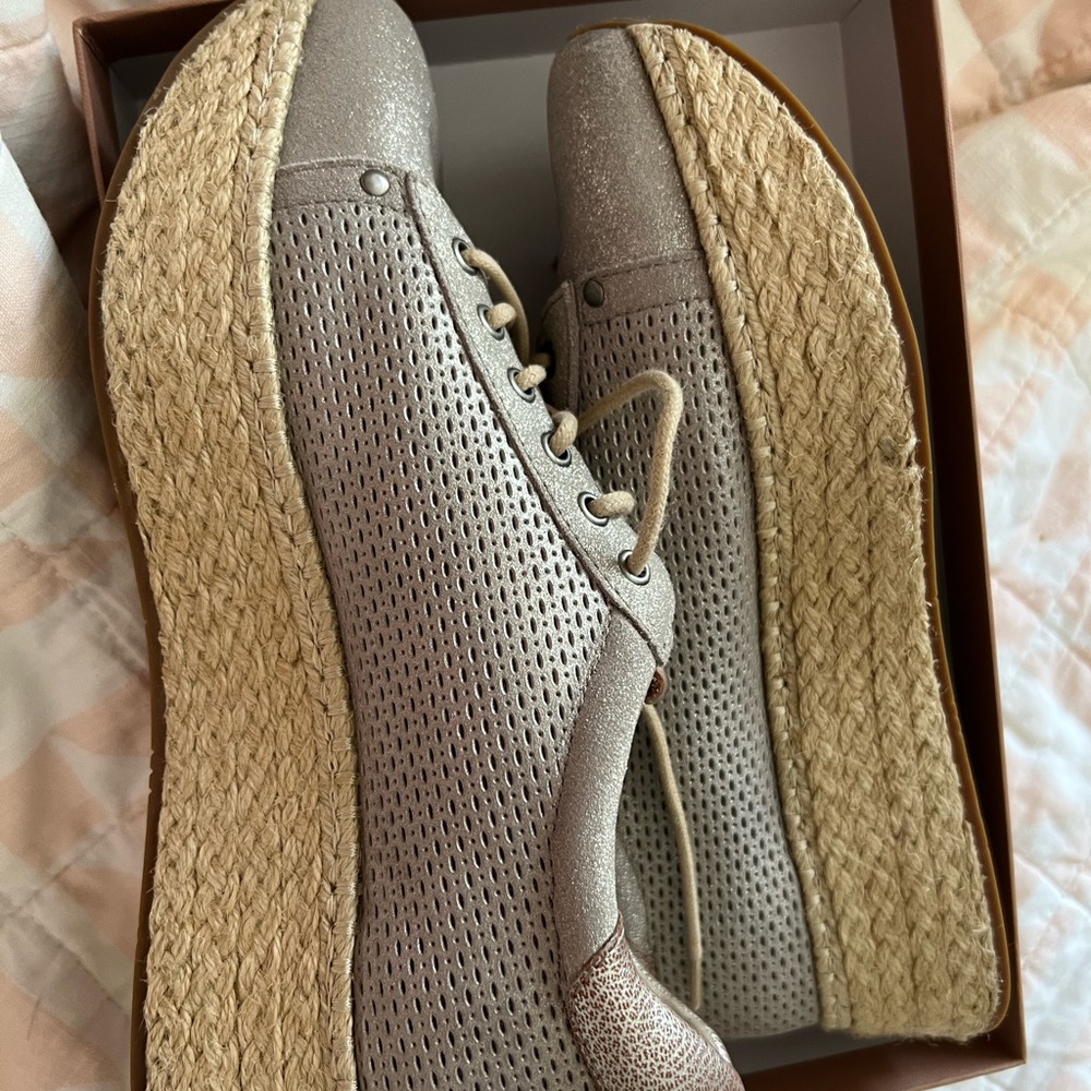 platform shoes